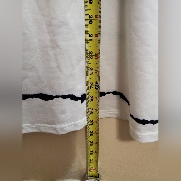 Black&White (Zebra Like) Striped Hoodie - Picture 14 of 15